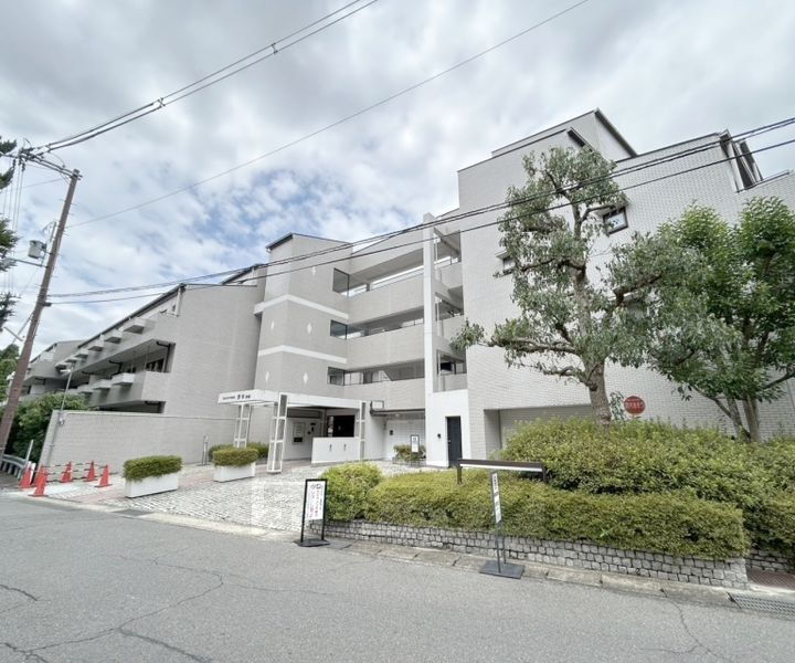 京都府京都市東山区清閑寺霊山町 賃貸マンション