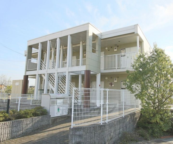 滋賀県大津市雄琴北１丁目 賃貸アパート