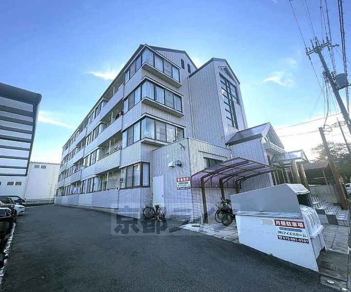 京都府京都市右京区西院東貝川町 賃貸マンション
