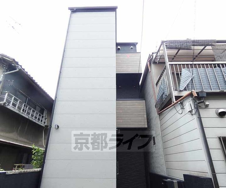 京都府京都市伏見区深草平田町 賃貸アパート