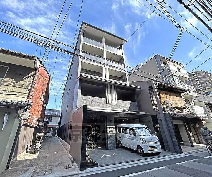 京都府京都市中京区油小路通錦小路上る山田町 5階建 築3年4ヶ月