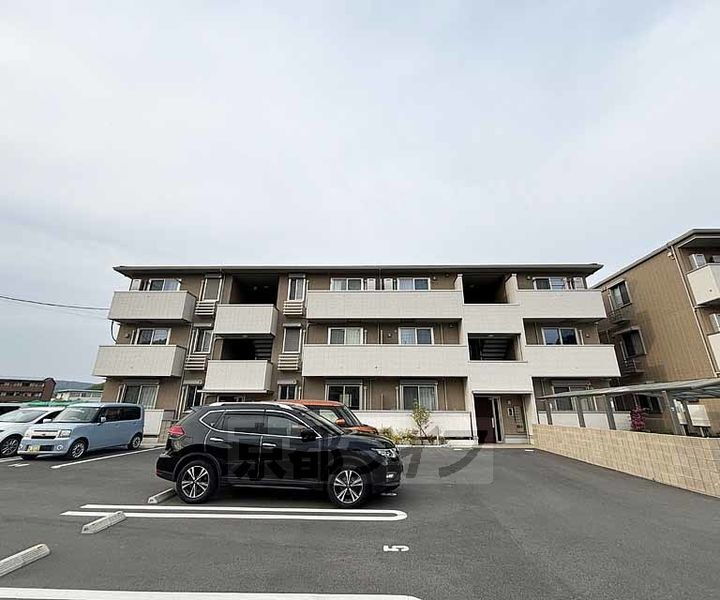 京都府南丹市園部町小山東町 賃貸アパート