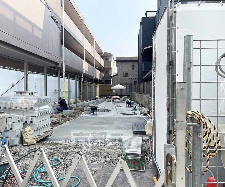 京都府京都市伏見区墨染町 3階建 