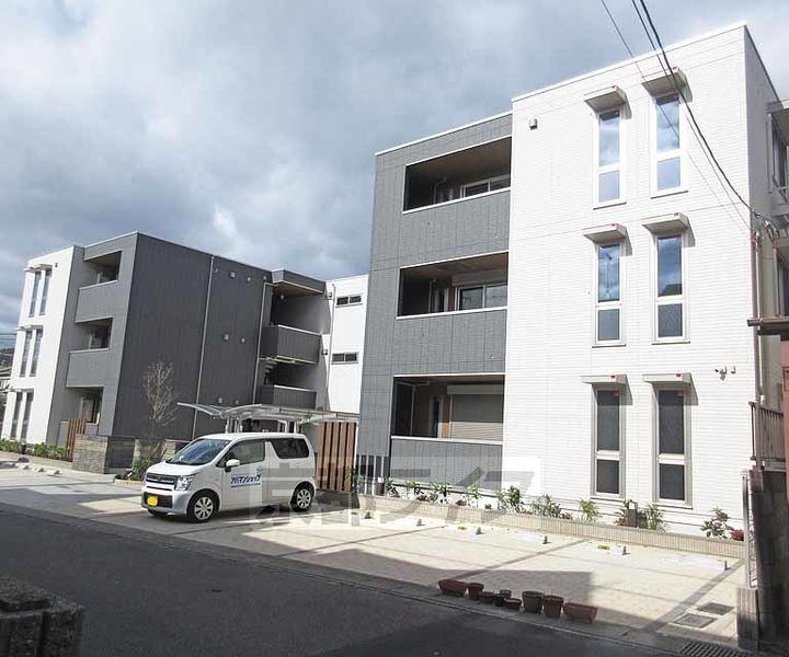 京都府京都市山科区西野左義長町 賃貸アパート