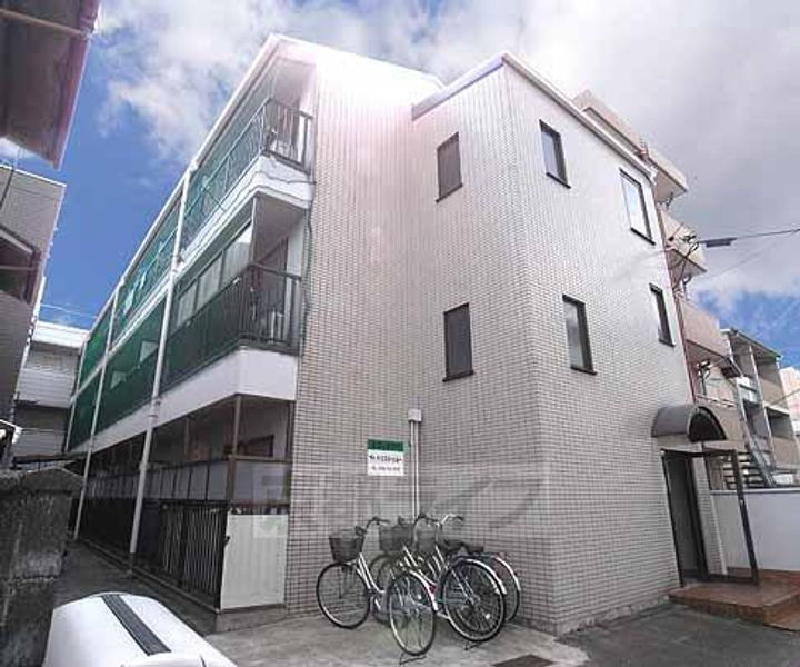 京都府京都市左京区一乗寺北大丸町 3階建 築37年5ヶ月