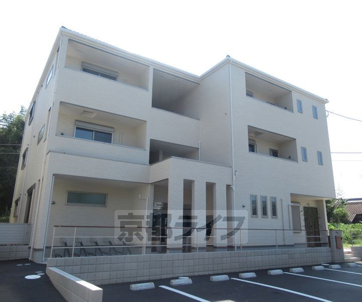 アイメゾン誓願寺 3階建