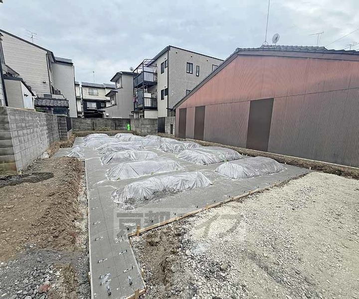京都府京都市中京区西ノ京式部町 4階建 