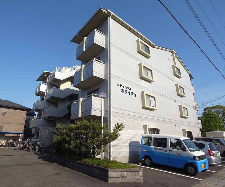 京都府京都市南区久世中久世町３丁目 4階建