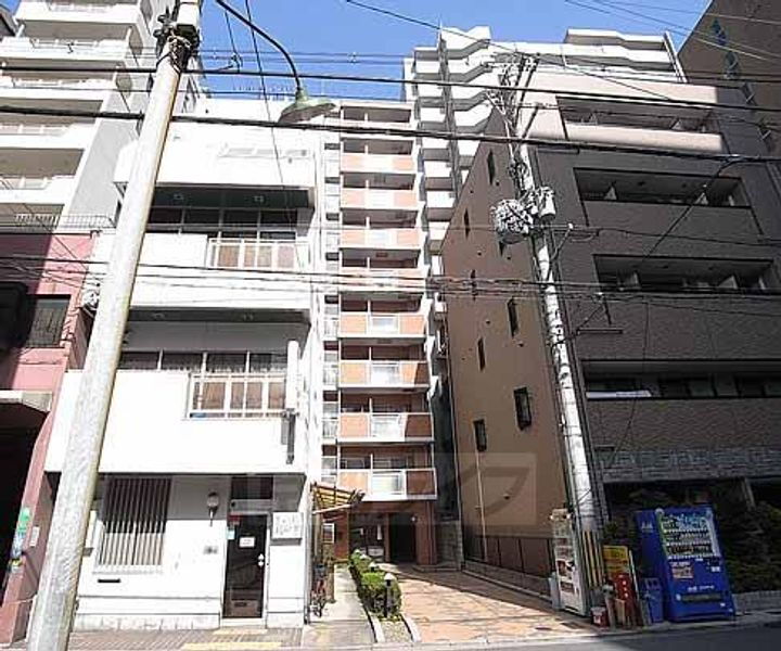 京都府京都市下京区深草町 10階建