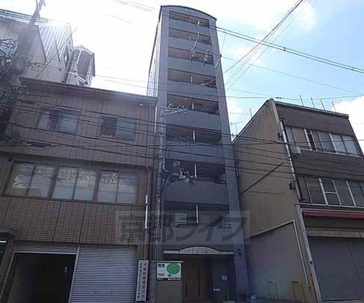 京都府京都市下京区京極町 9階建 築22年5ヶ月