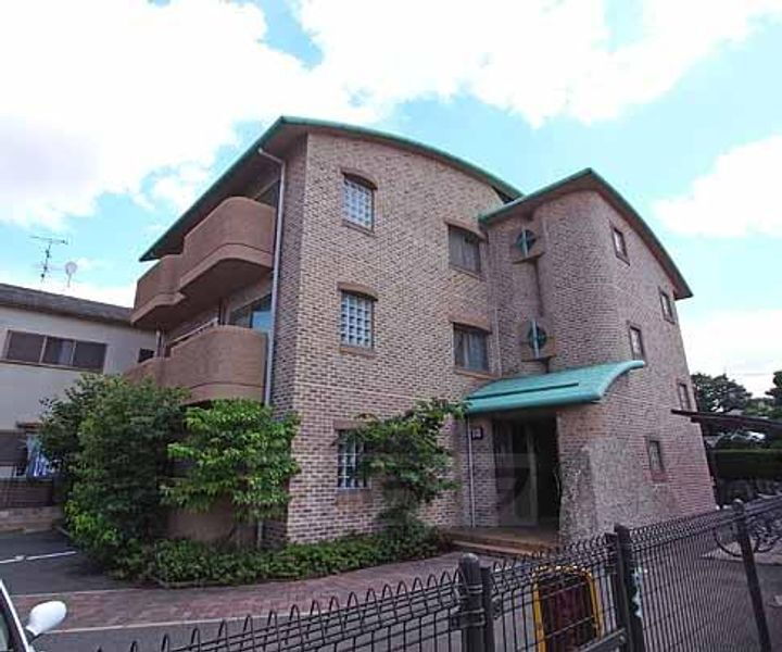 京都府宇治市伊勢田町 3階建 築23年10ヶ月