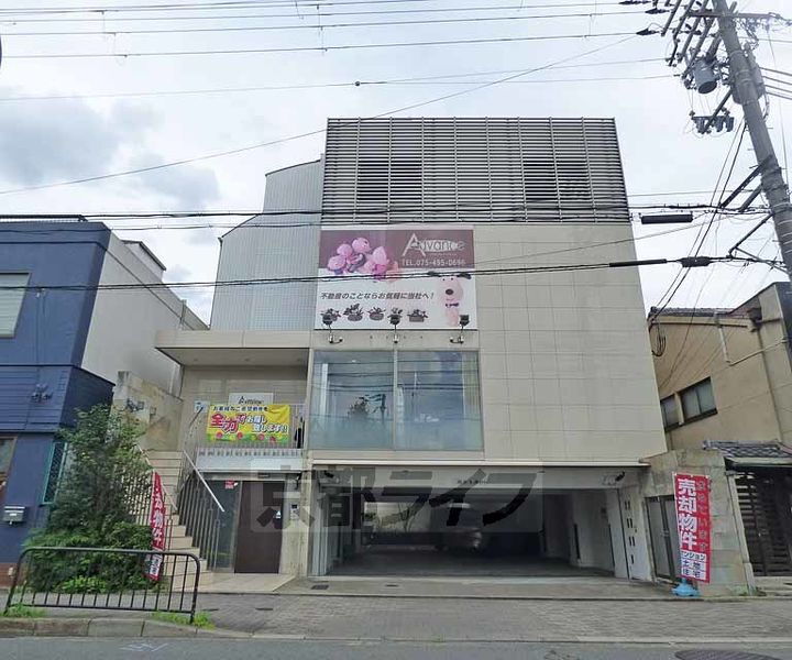 京都府京都市北区紫竹東高縄町 4階建