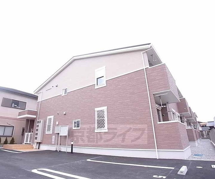 京都府木津川市相楽 2階建