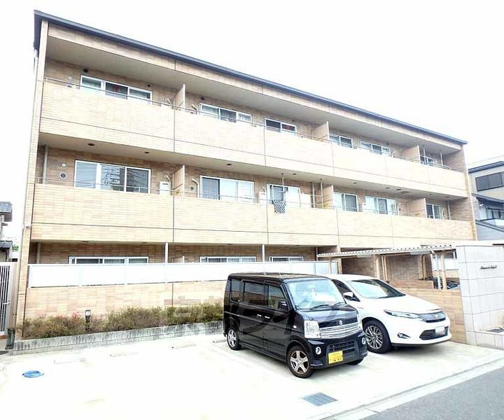 京都府京都市南区上鳥羽北島田町 3階建 築12年4ヶ月