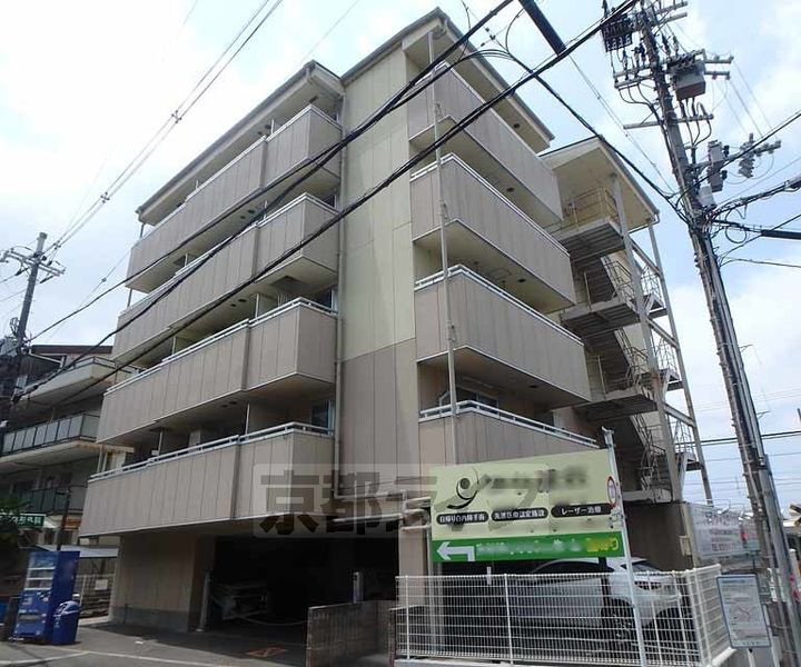 大阪府枚方市長尾宮前１丁目 5階建