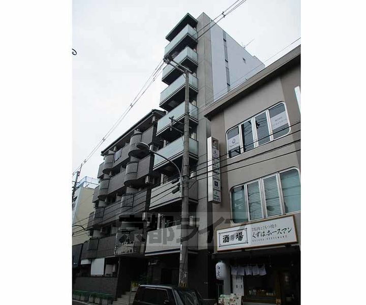 大阪府枚方市町楠葉１丁目 8階建