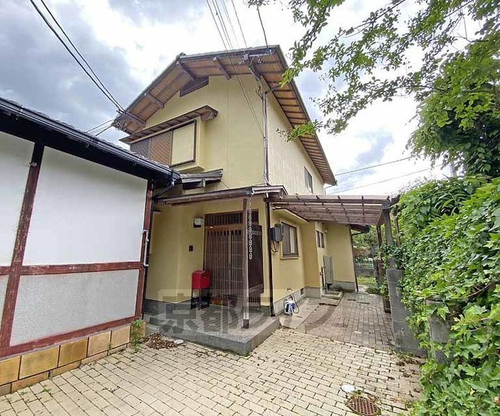 京都府京都市左京区岩倉幡枝町 2階建 築41年8ヶ月