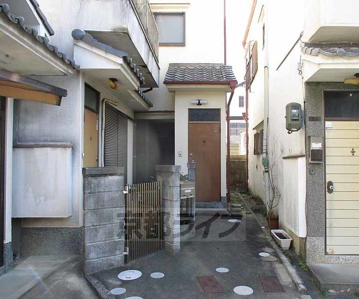京都府宇治市広野町丸山 2階建 築38年8ヶ月
