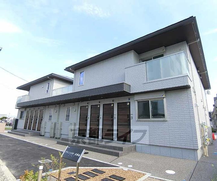 京都府京都市南区久世築山町 賃貸アパート