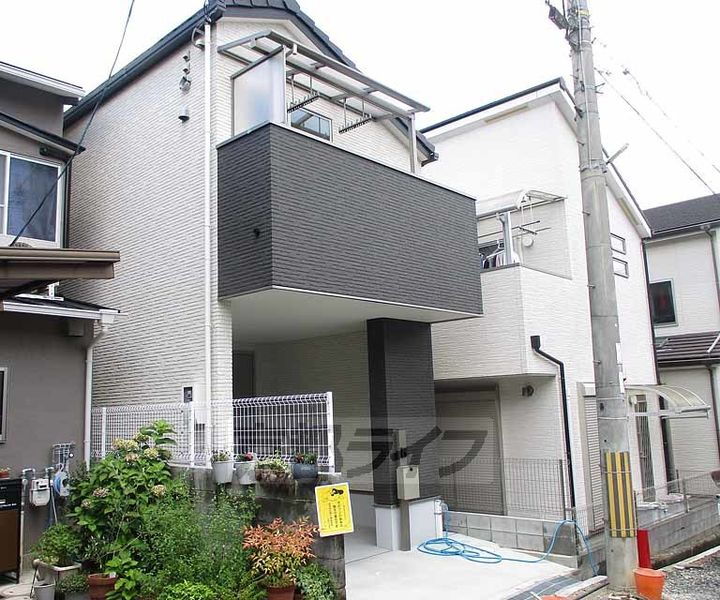京都府宇治市広野町大開 2階建 築1年1ヶ月