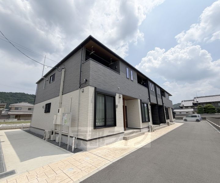 京都府南丹市園部町木崎町 賃貸アパート