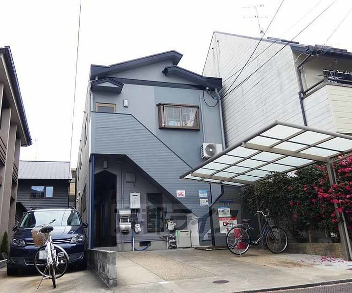 京都府京都市伏見区南尼崎町 賃貸アパート