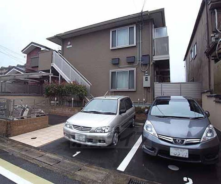 京都府京都市山科区西野野色町 賃貸アパート