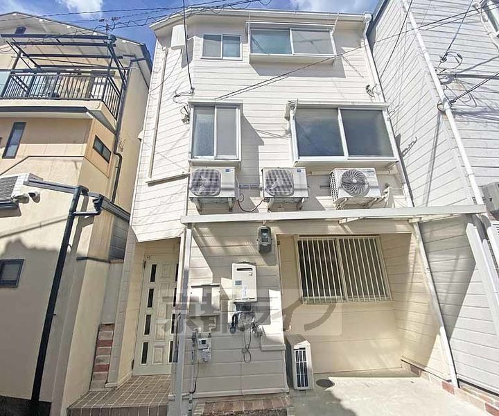 京都府京都市中京区壬生東大竹町 3階建 築36年6ヶ月