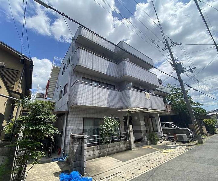 京都府京都市右京区梅津徳丸町 3階建 築34年11ヶ月