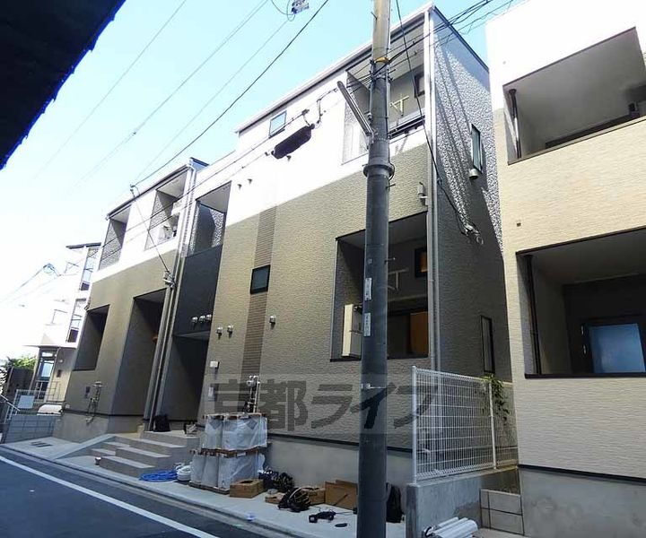 京都府京都市伏見区深草五反田町 賃貸アパート