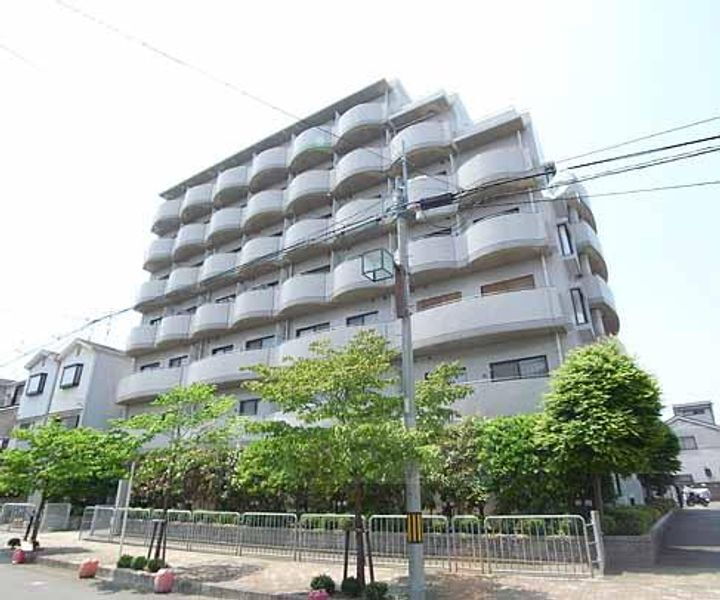 京都府京都市伏見区深草フチ町 7階建