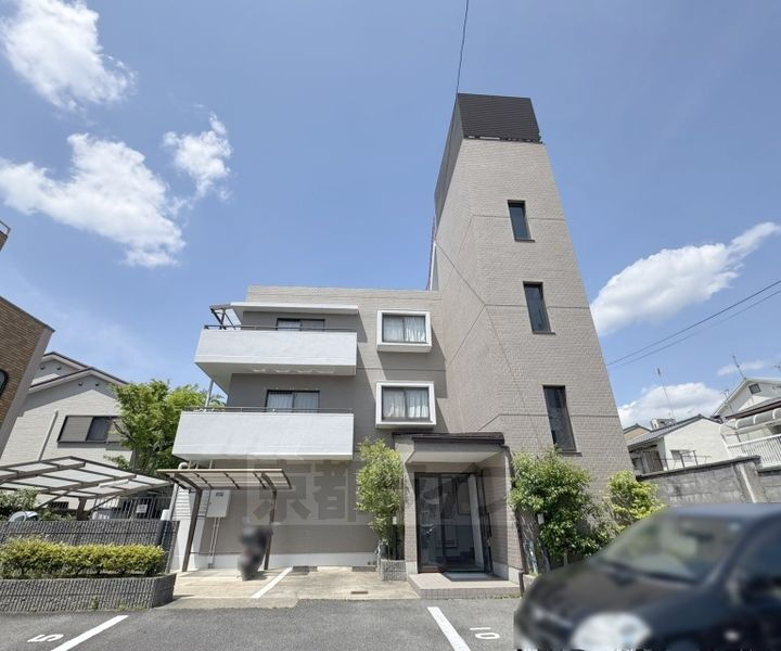京都府京都市伏見区深草フケノ内町 3階建 築37年5ヶ月