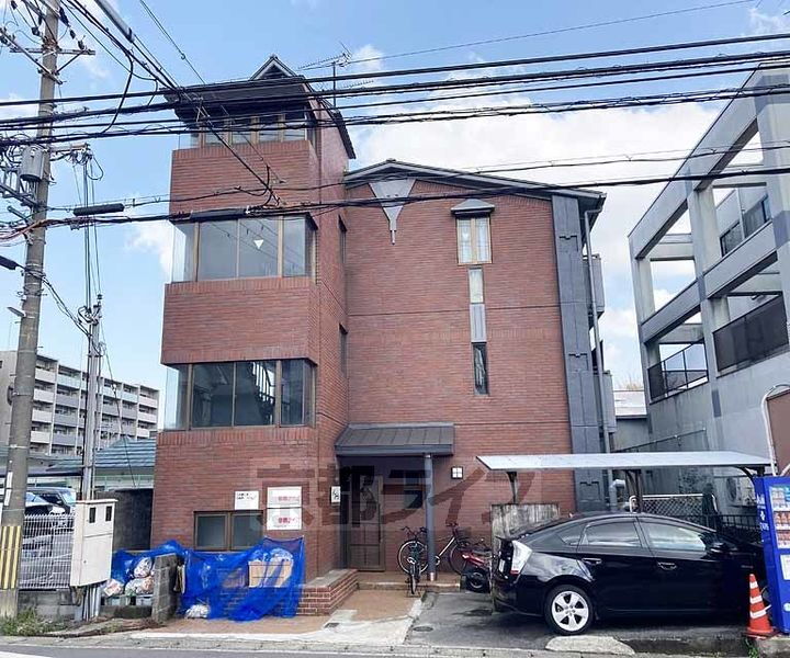 京都府京都市伏見区舞台町 賃貸マンション
