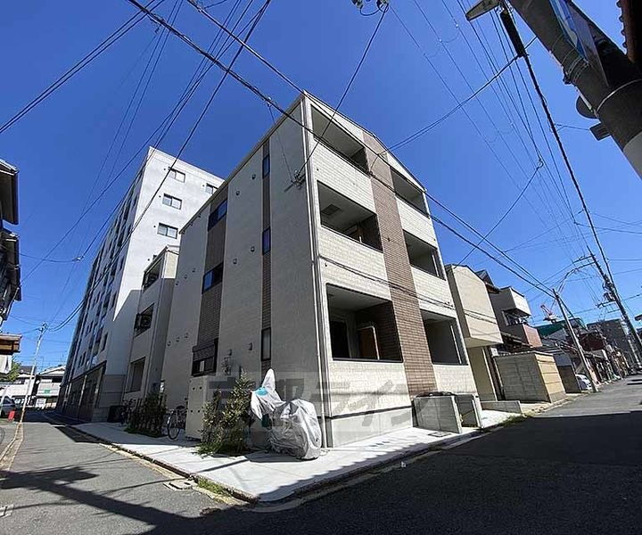 京都府京都市中京区西ノ京西月光町 3階建 築1年5ヶ月