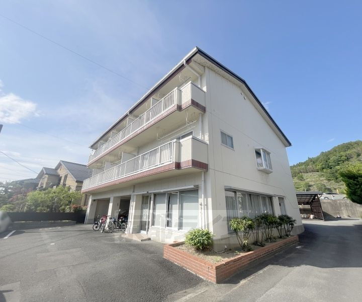藤の木ハイツ第３棟