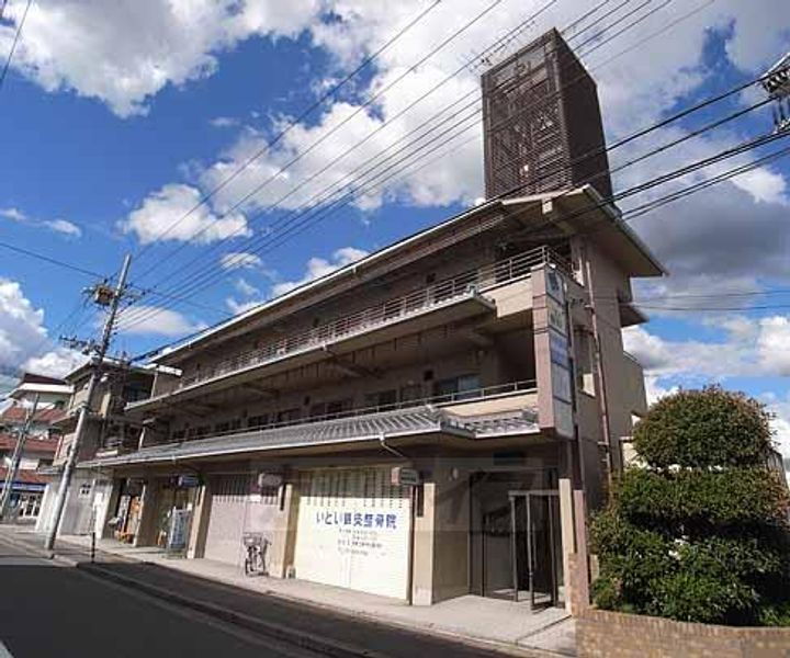 京都府京都市北区大宮東小野堀町 3階建