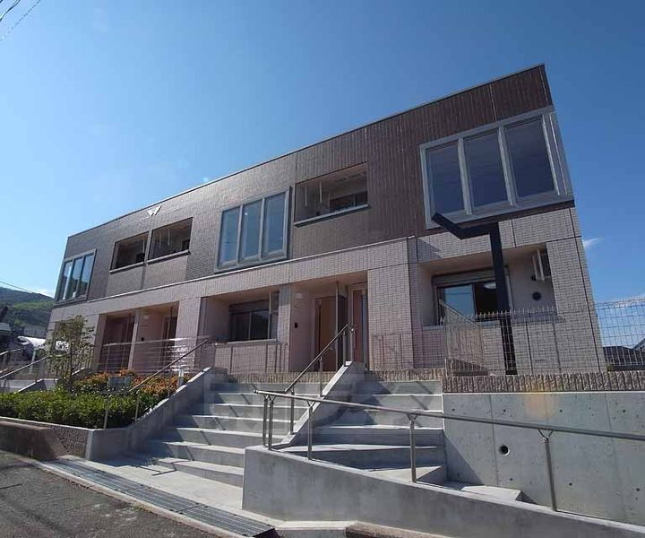 ルーヴル西法寺 2階建