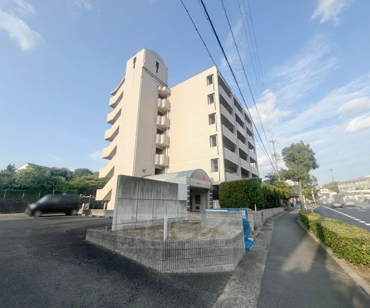 京都府京都市西京区大枝中山町 賃貸マンション