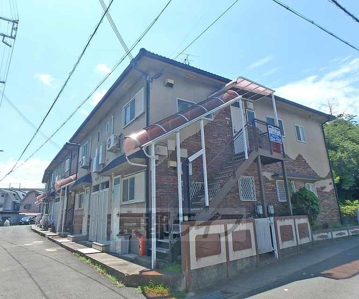 京都府京都市西京区御陵塚ノ越町 賃貸アパート