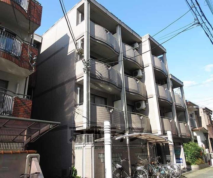 京都府京都市山科区御陵中内町 賃貸マンション