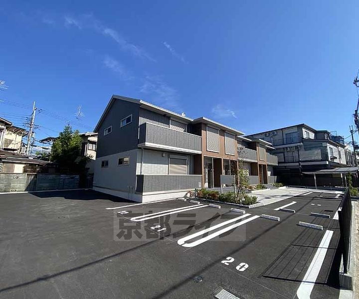 京都府京都市右京区嵯峨野南浦町 賃貸アパート
