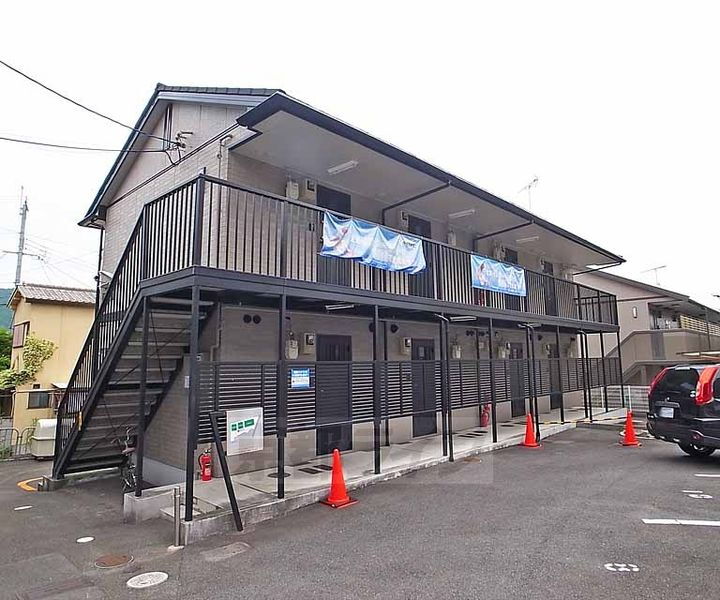 京都府京都市山科区日ノ岡鴨土町 賃貸アパート