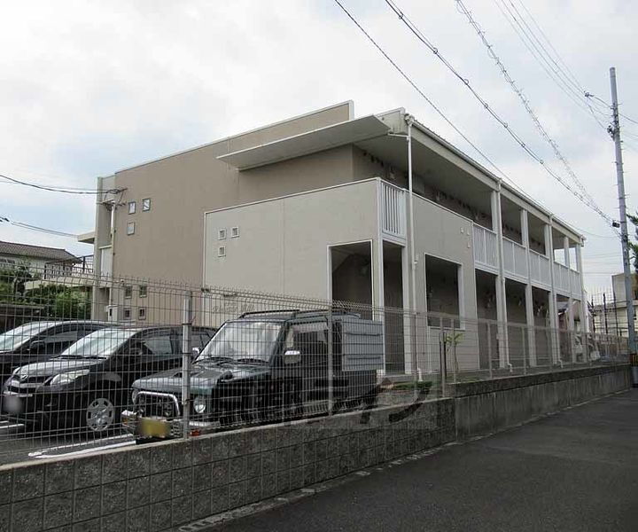 大阪府枚方市東山１丁目 賃貸アパート