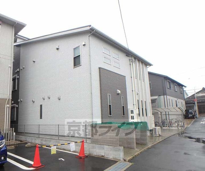 大阪府枚方市町楠葉２丁目 賃貸アパート