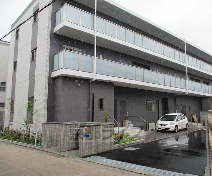 大阪府枚方市町楠葉１丁目 賃貸マンション