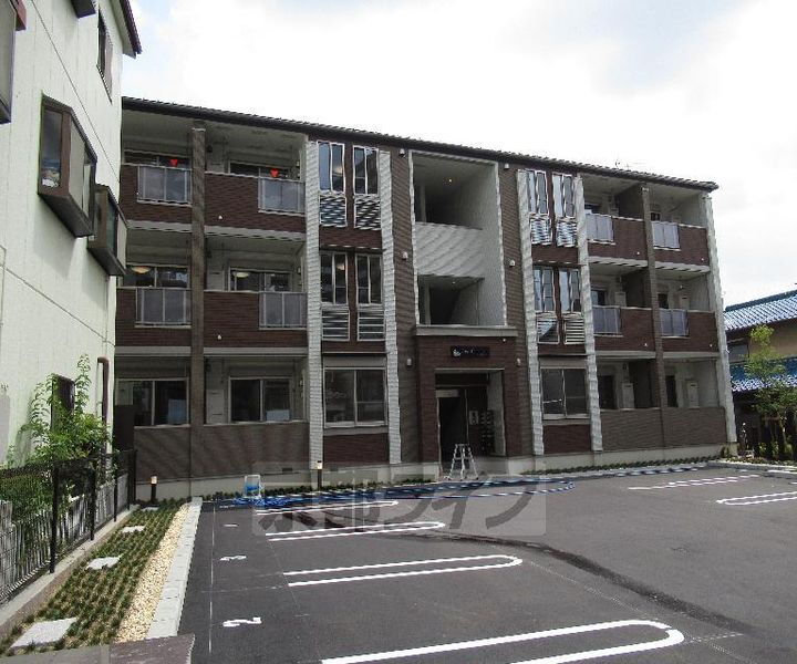 大阪府枚方市池之宮２丁目 賃貸アパート