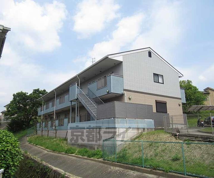 大阪府枚方市長尾谷町３丁目  築18年2ヶ月