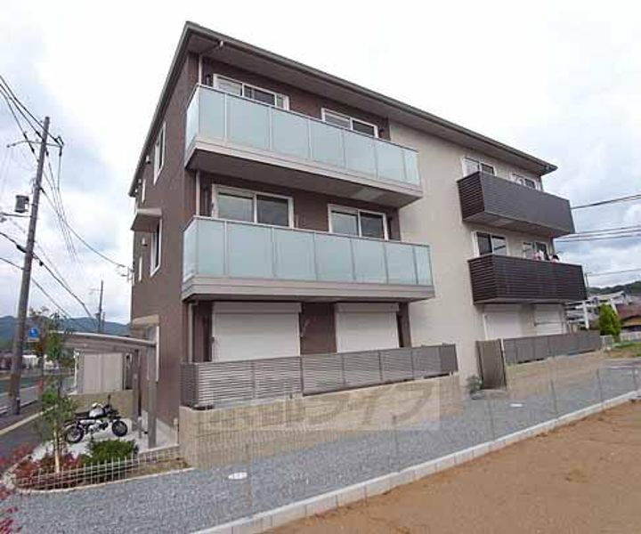 京都府木津川市加茂町駅東３丁目 賃貸アパート
