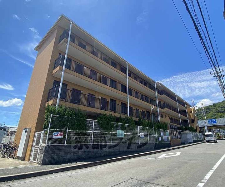 京都府乙訓郡大山崎町字大山崎小字茶屋前 4階建 築31年5ヶ月