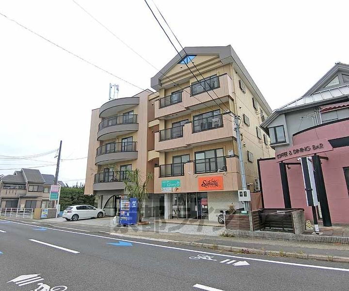 京都府長岡京市友岡２丁目 築33年2ヶ月 4階建